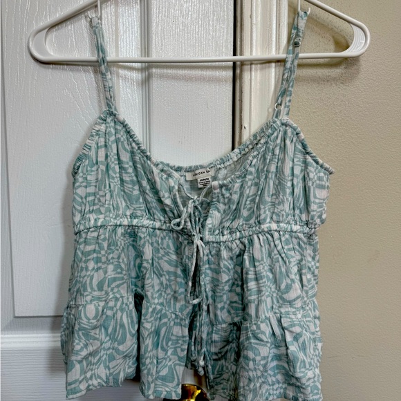 American Eagle floral crop top size medium M - Picture 2 of 4